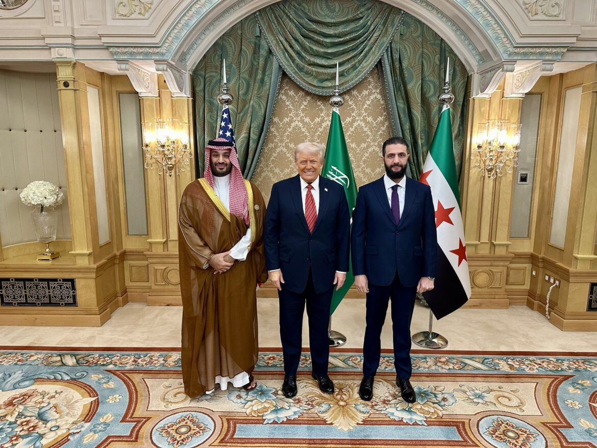 trump-julani-saudi